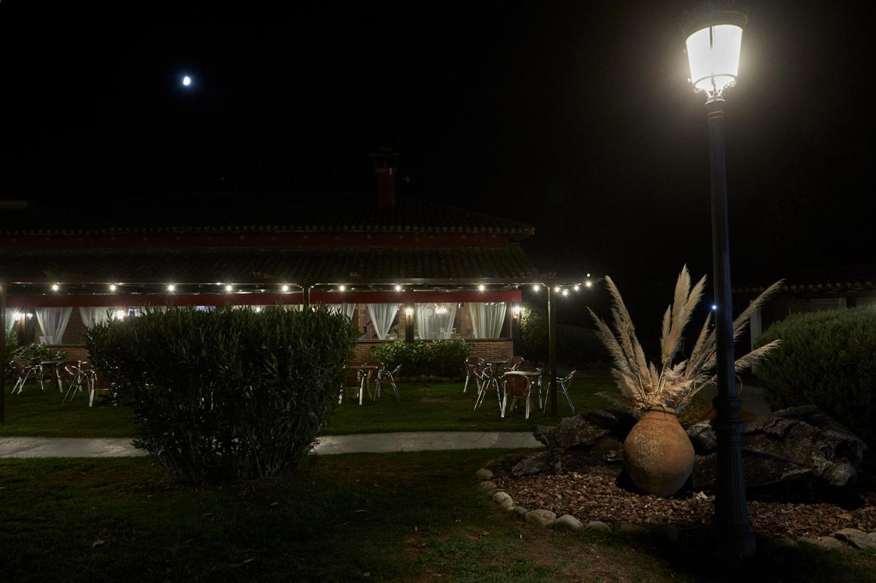 Hotel El Mirlo Blanco 坎德莱达 外观 照片