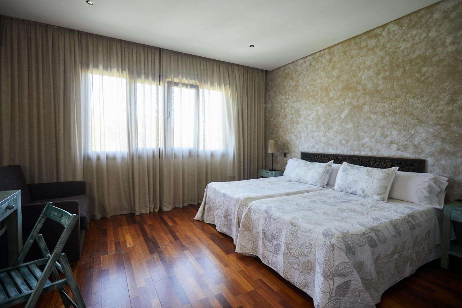 Hotel El Mirlo Blanco 坎德莱达 外观 照片